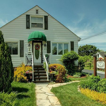 Williams Gate Bed & Breakfast Private Suites Niagara-on-the-Lake ภายนอก รูปภาพ