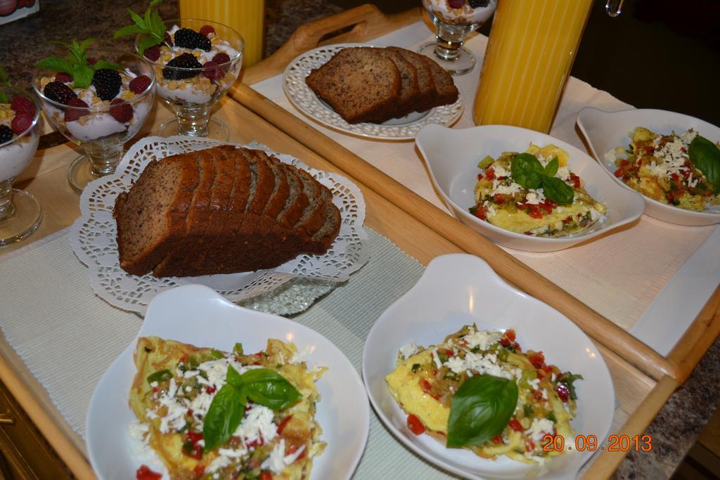Williams Gate Bed & Breakfast Private Suites Niagara-on-the-Lake ภายนอก รูปภาพ