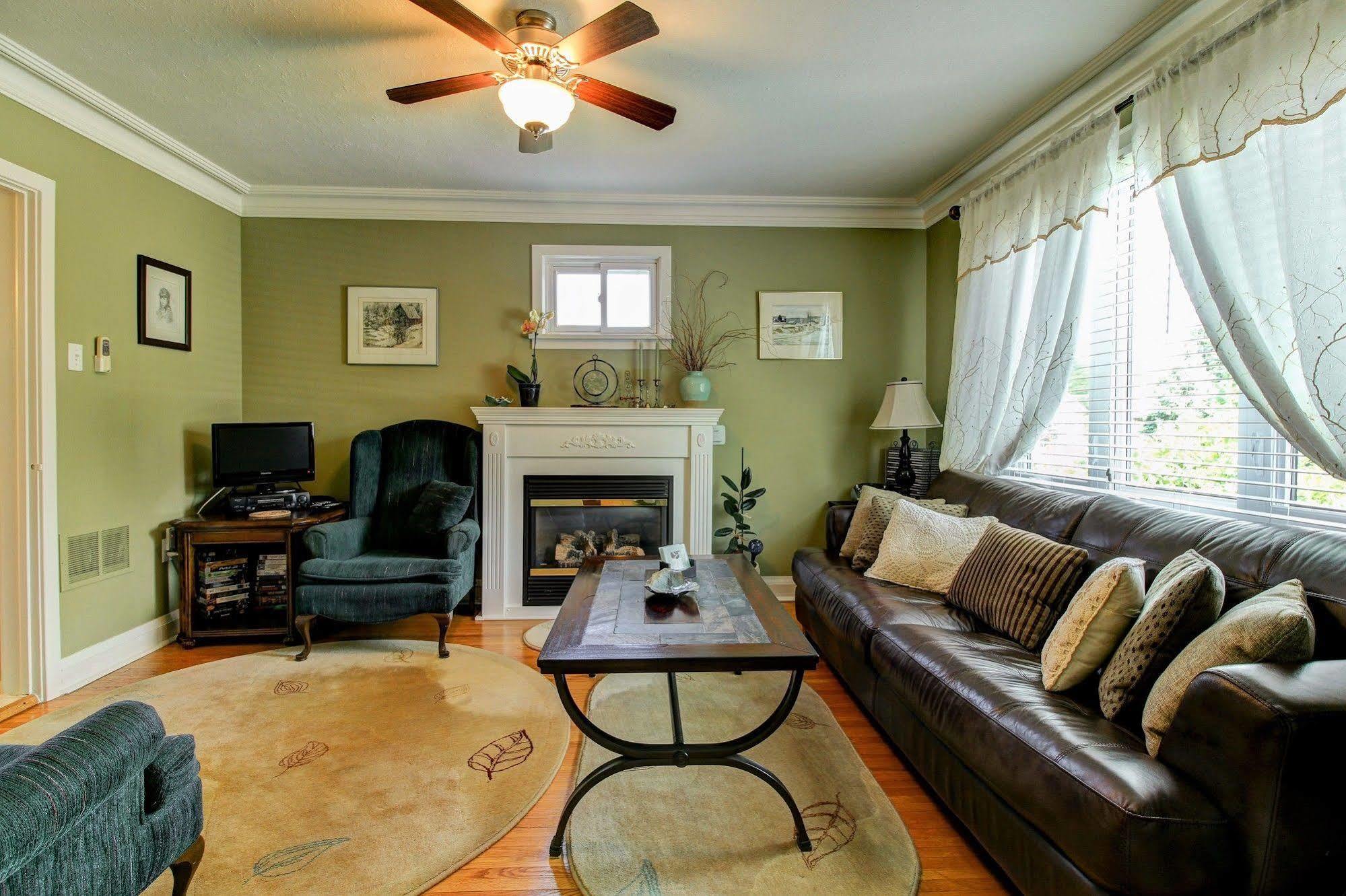 Williams Gate Bed & Breakfast Private Suites Niagara-on-the-Lake ภายนอก รูปภาพ