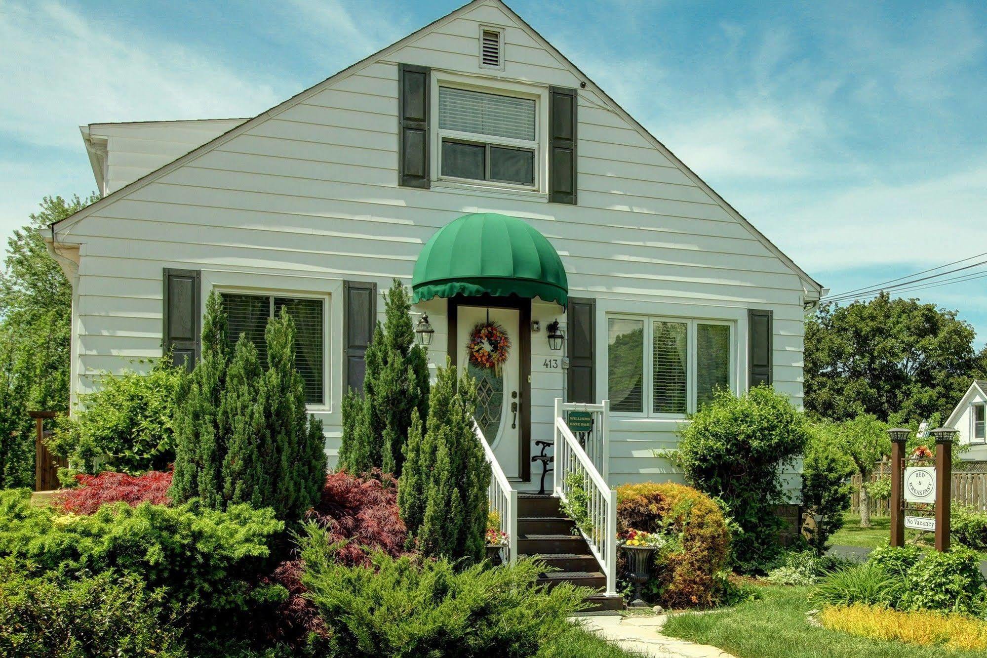 Williams Gate Bed & Breakfast Private Suites Niagara-on-the-Lake ภายนอก รูปภาพ